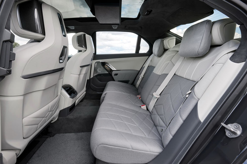 Llegan nuevas mecánicas al BMW Serie 7. Una de ellas diésel 44 Motor16 2023 BMW Serie 7 43 Motor16