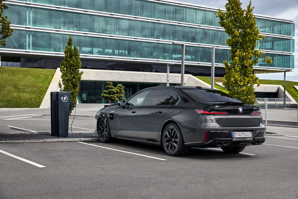 Llegan nuevas mecánicas al BMW Serie 7. Una de ellas diésel 11 Motor16 2023 BMW Serie 7 7 Motor16