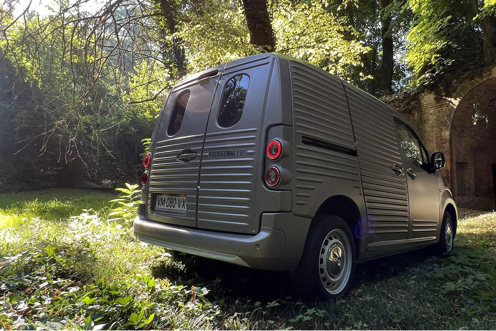 El 2CV más funcional regresa al Siglo XXI sobre la base de un Berlingo 4 Motor16 2023 Citroen 2CV Berlingo Fourgonette 1 1 Motor16