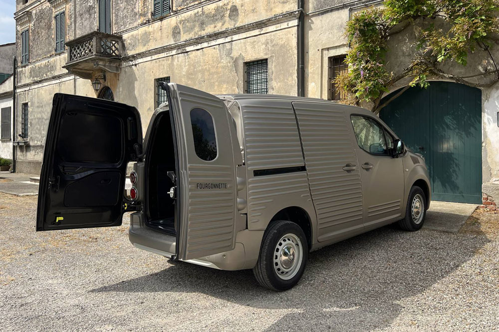 El 2CV más funcional regresa al Siglo XXI sobre la base de un Berlingo 9 Motor16 2023 Citroen 2CV Berlingo Fourgonette 6 1 Motor16