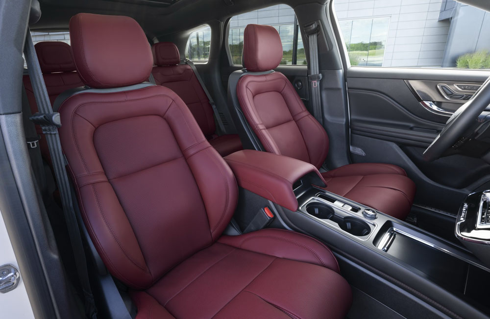 Lincoln Corsair. Se actualiza el Ford Kuga de Estados Unidos 24 Motor16 2023 Lincoln Corsair 14 Motor16