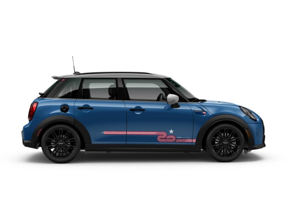 Mini celebra sus 20 años en EE.UU. con estos exclusivos Cooper S 15 Motor16 2023 MINI Cooper S 20 Years 12 Motor16