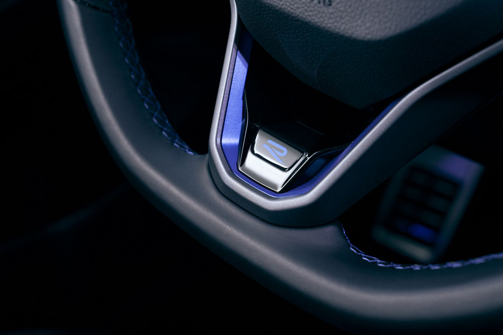 El Volkswagen Golf R 20 Aniversario pisa suelo americano 34 Motor16 2023 VW Golf R 20th Anniversary Edition US 22 Motor16