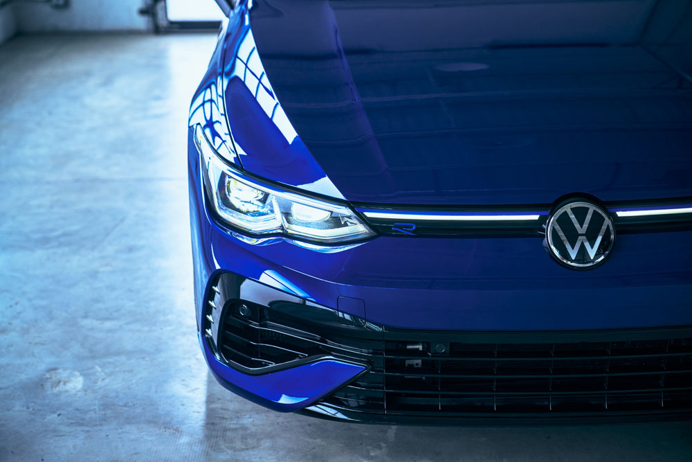 El Volkswagen Golf R 20 Aniversario pisa suelo americano 37 Motor16 2023 VW Golf R 20th Anniversary Edition US 32 Motor16