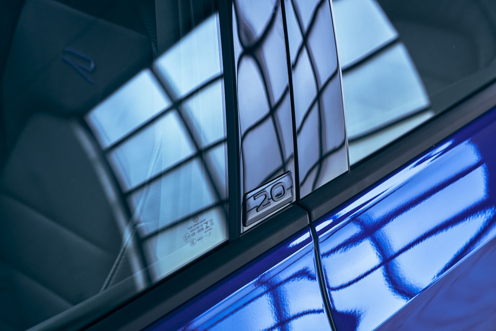 El Volkswagen Golf R 20 Aniversario pisa suelo americano 38 Motor16 2023 VW Golf R 20th Anniversary Edition US 33 Motor16