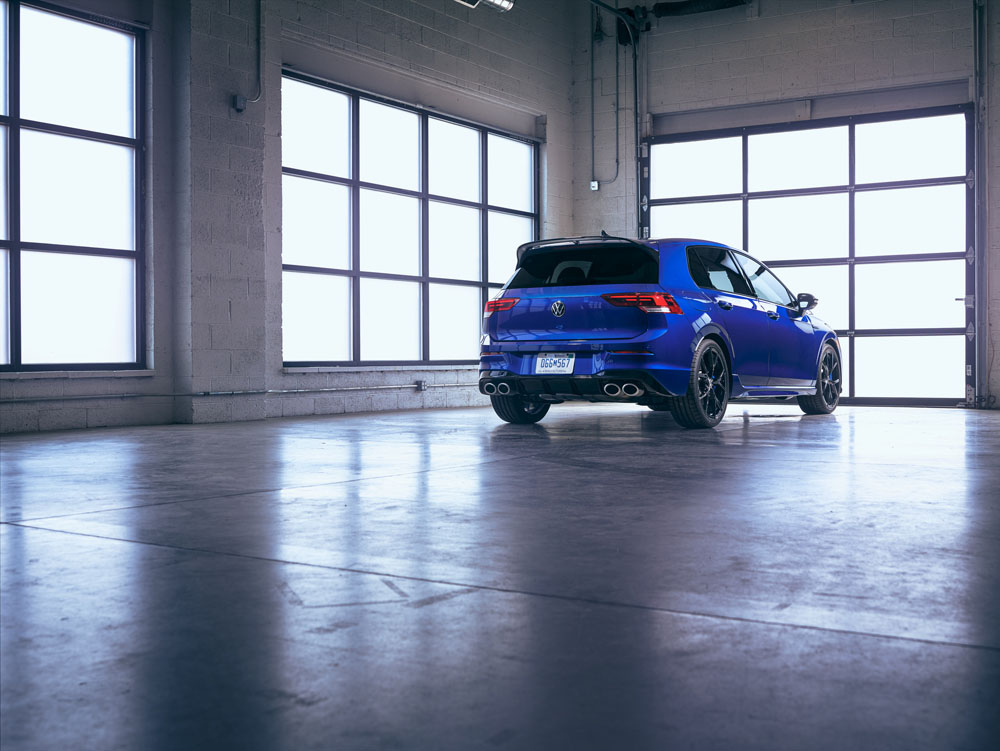 El Volkswagen Golf R 20 Aniversario pisa suelo americano 14 Motor16 2023 VW Golf R 20th Anniversary Edition US 46 Motor16