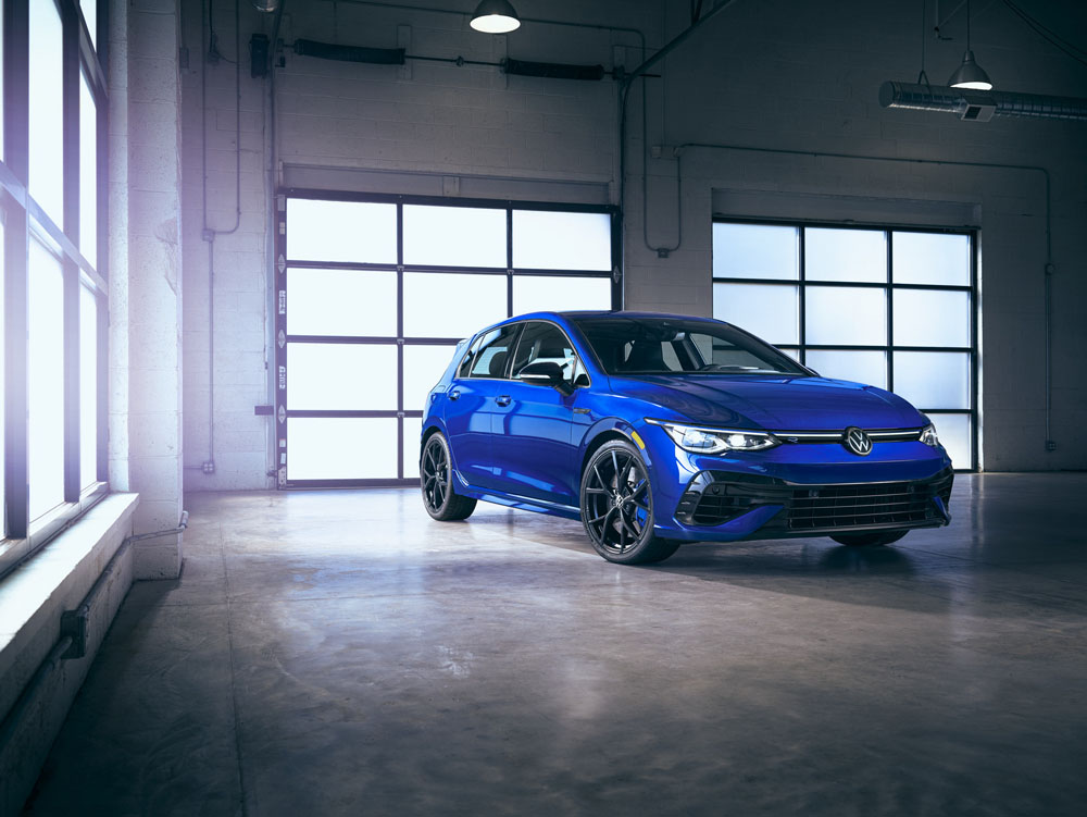 El Volkswagen Golf R 20 Aniversario pisa suelo americano 6 Motor16 2023 VW Golf R 20th Anniversary Edition US 52 Motor16