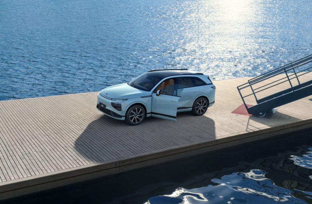 Xpeng G9: un nuevo SUV eléctrico con supercargador incorporado 7 Motor16 2023 XPeng G9 24 Motor16