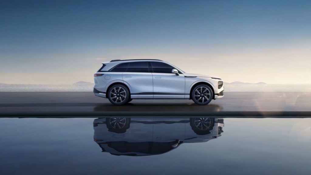 Xpeng G9: un nuevo SUV eléctrico con supercargador incorporado 8 Motor16 2023 XPeng G9 25 Motor16