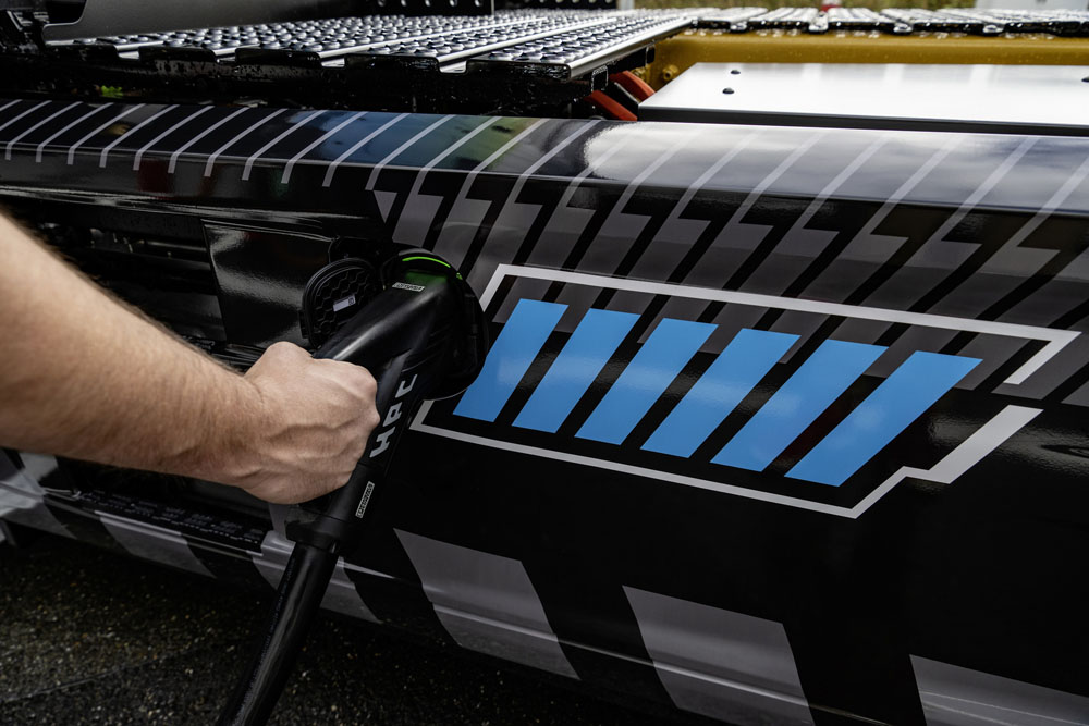 El futuro camión eléctrico de Mercedes-Benz promete 500 km de autonomía 36 Motor16 2024 Mercedes eActros LongHaul 34 Motor16