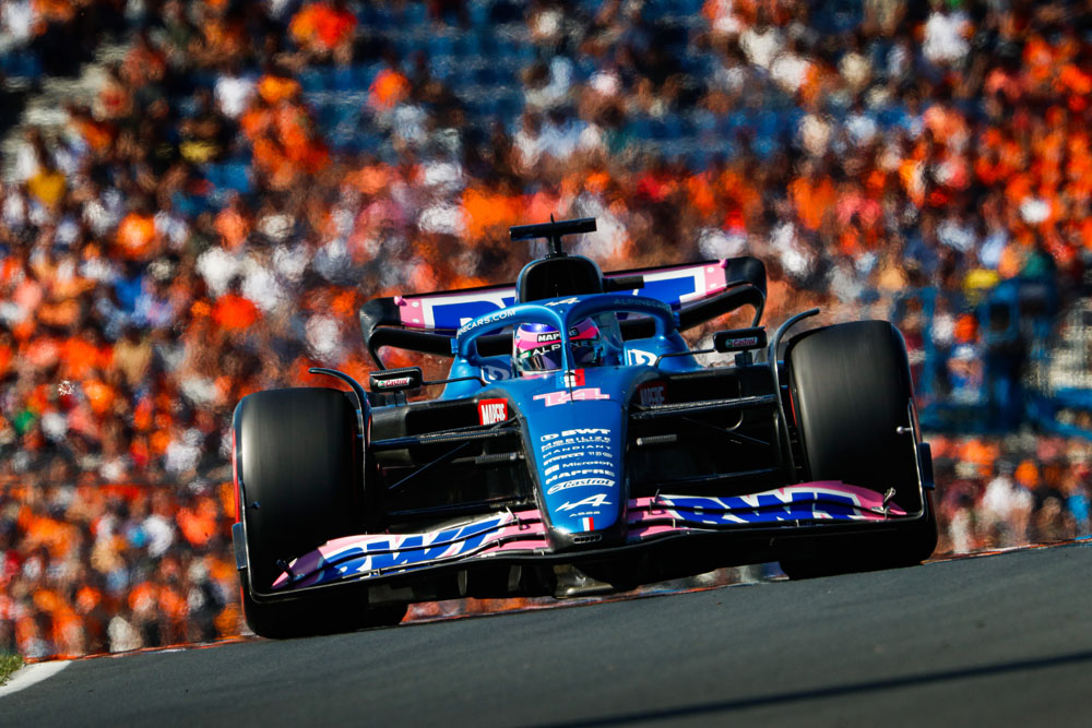 Max Verstappen sigue envuelto en una nube, ahora de color naranja 5 Motor16 ALONSO Motor16