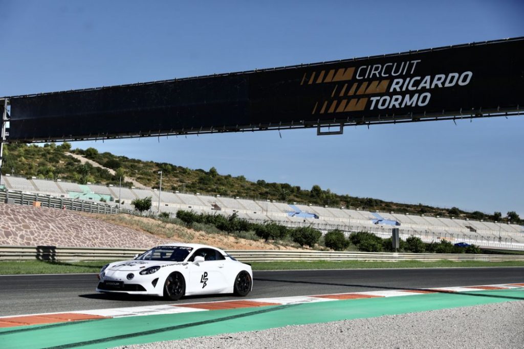 Los fans de Alpine se citan en Cheste 2 Motor16 Alpine Piste Bleue Cheste1 Motor16