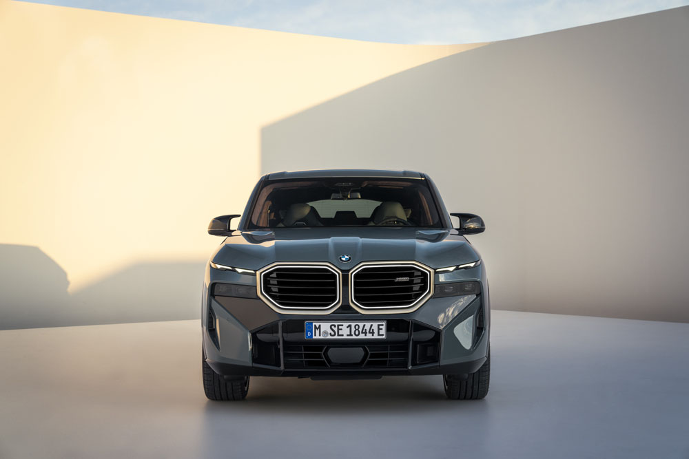 BMW XM 5 Motor16