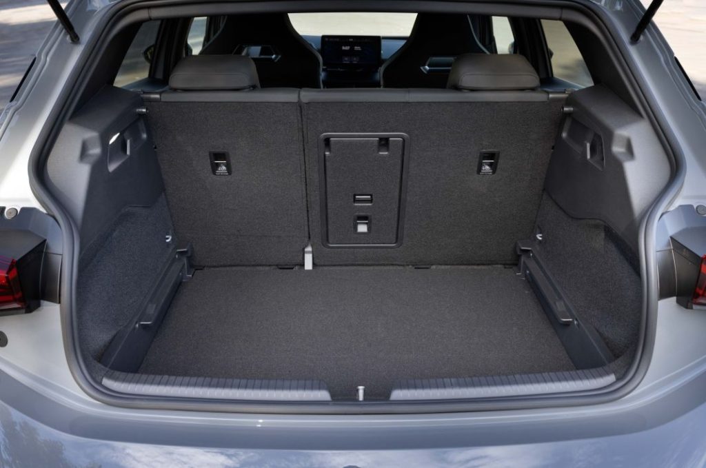 Más lejos y más rápido con el nuevo Cupra Born 14 Motor16 CUPRA Born e Boost Battery Pack 13 low Motor16