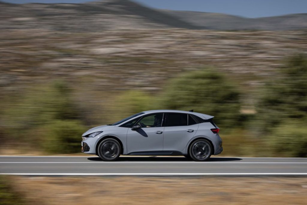 Más lejos y más rápido con el nuevo Cupra Born 27 Motor16 CUPRA Born e Boost Battery Pack 50 low 1 Motor16