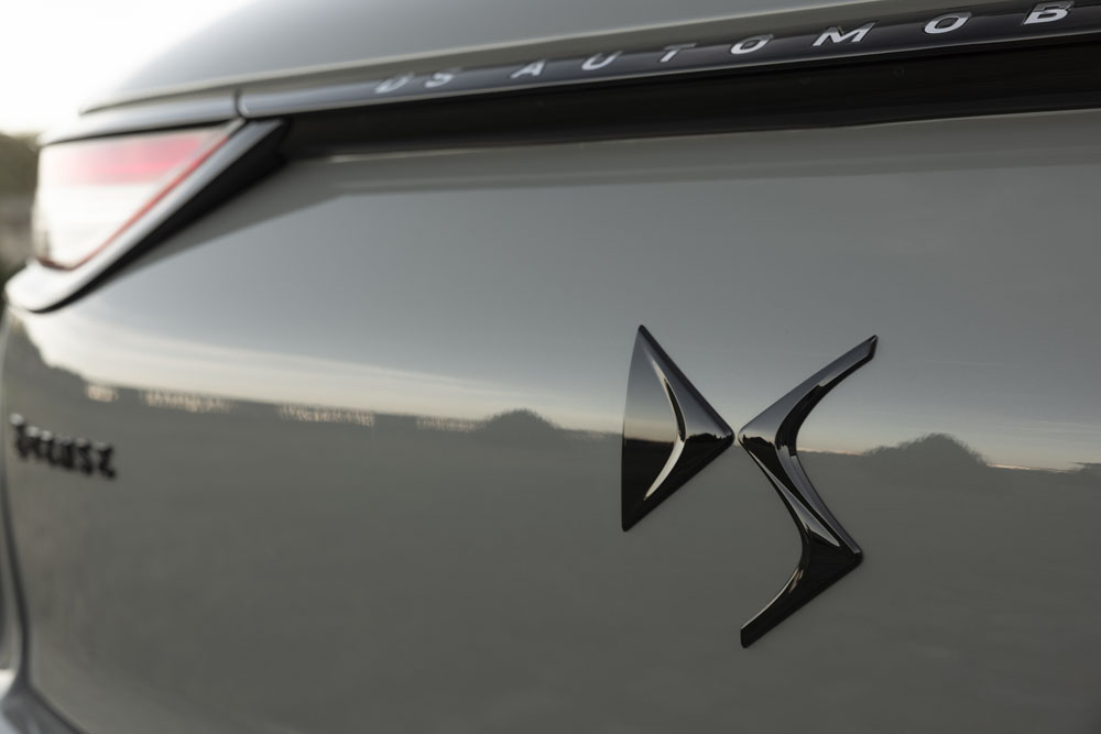 Más rendimiento eléctrico para el renovado DS 3, el SUV urbano más elegante 12 Motor16 DS 3 2022 8 Motor16