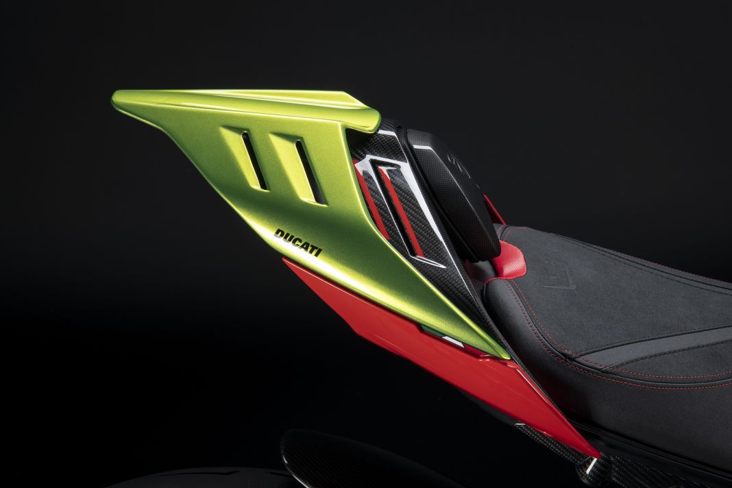 Nueva Ducati Streetfighter V4 Lamborghini Speciale Clienti, serie limitada para clientes muy exclusivos 7 Motor16 DUCATI STREETFIGHTER V4 LAMBORGHINI 25 UC418371 High Motor16