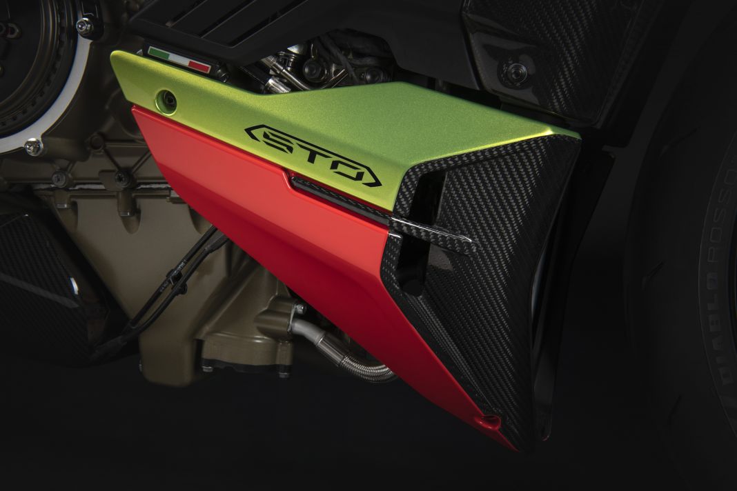 Nueva Ducati Streetfighter V4 Lamborghini Speciale Clienti, serie limitada para clientes muy exclusivos 5 Motor16 DUCATI STREETFIGHTER V4 LAMBORGHINI 35 UC418373 High Motor16