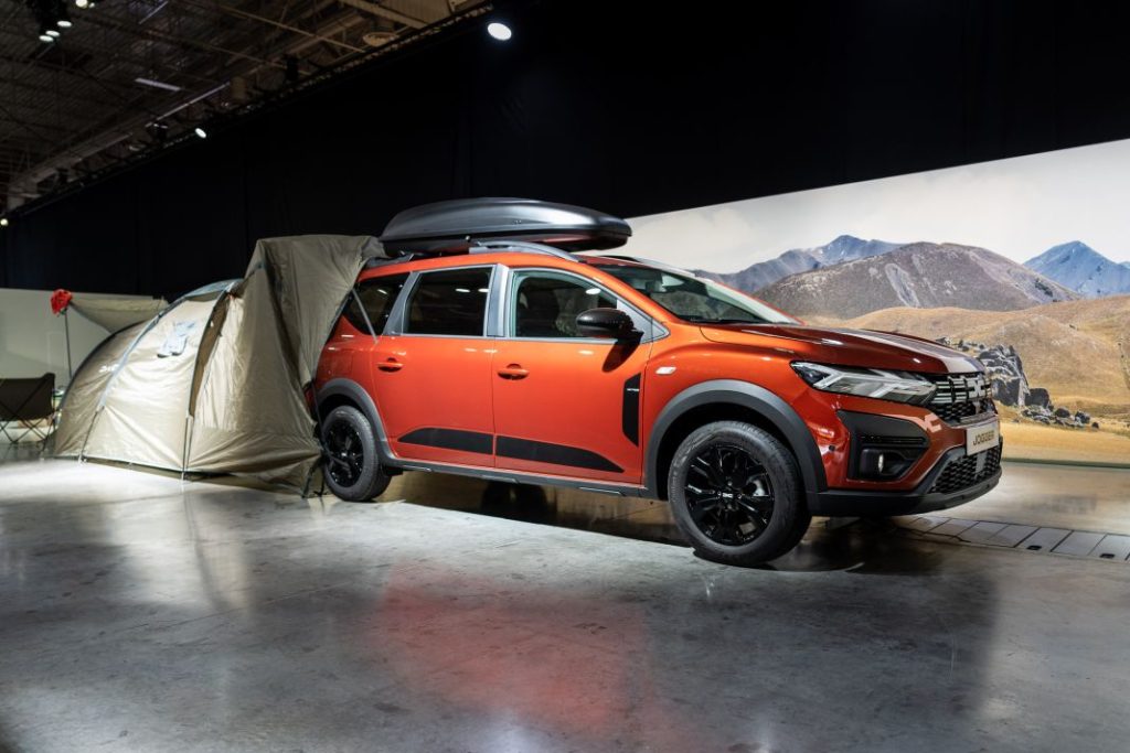 La caja mágica de Dacia que transforma el Jogger en una camper 2 Motor16 DaciaManifestoEvent OutdoorPrototype9 Motor16