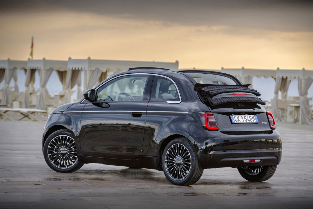 Fiat 500 'la Prima by Bocelli': con banda sonora de serie 8 Motor16 Fiat 500 la Prima by Bocelli 6 Motor16