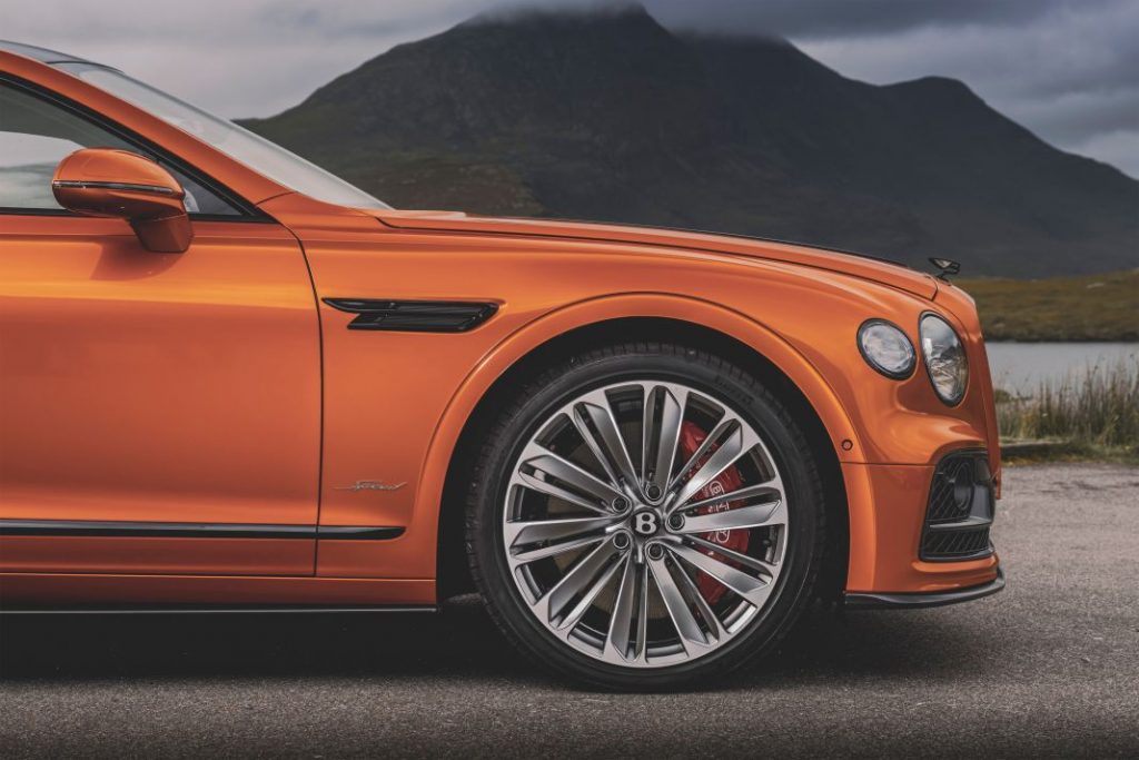 Bentley Fliying Spur Speed, cuando la esencia del lujo y la conducción viajan de la mano 3 Motor16 FlyingSpurSpeed 5 Motor16
