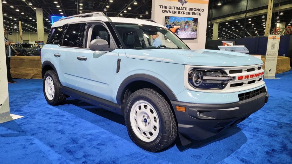 Ford Bronco Heritage 8 Motor16