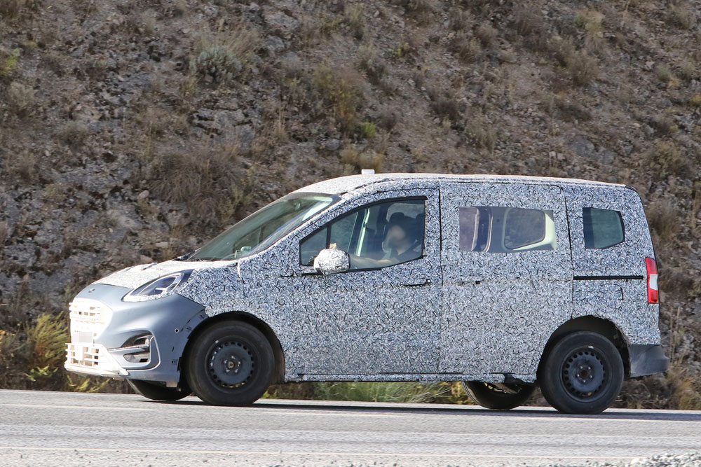 Ford Transit Courier 5 Motor16