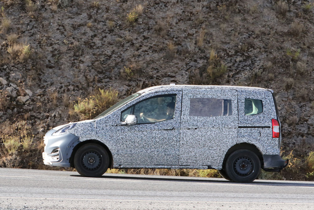 Ford Transit Courier 7 Motor16