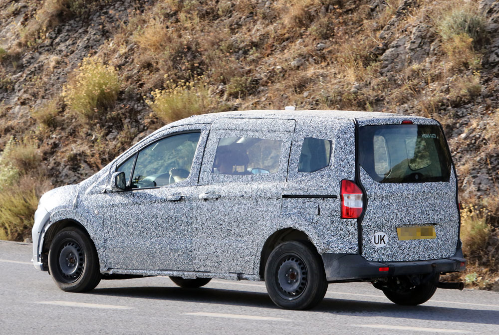 Ford Transit Courier 9 Motor16