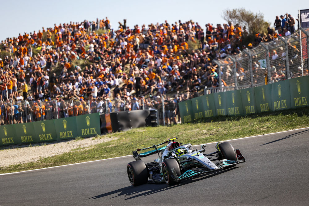 Max Verstappen sigue envuelto en una nube, ahora de color naranja 2 Motor16 HAMILTON Motor16