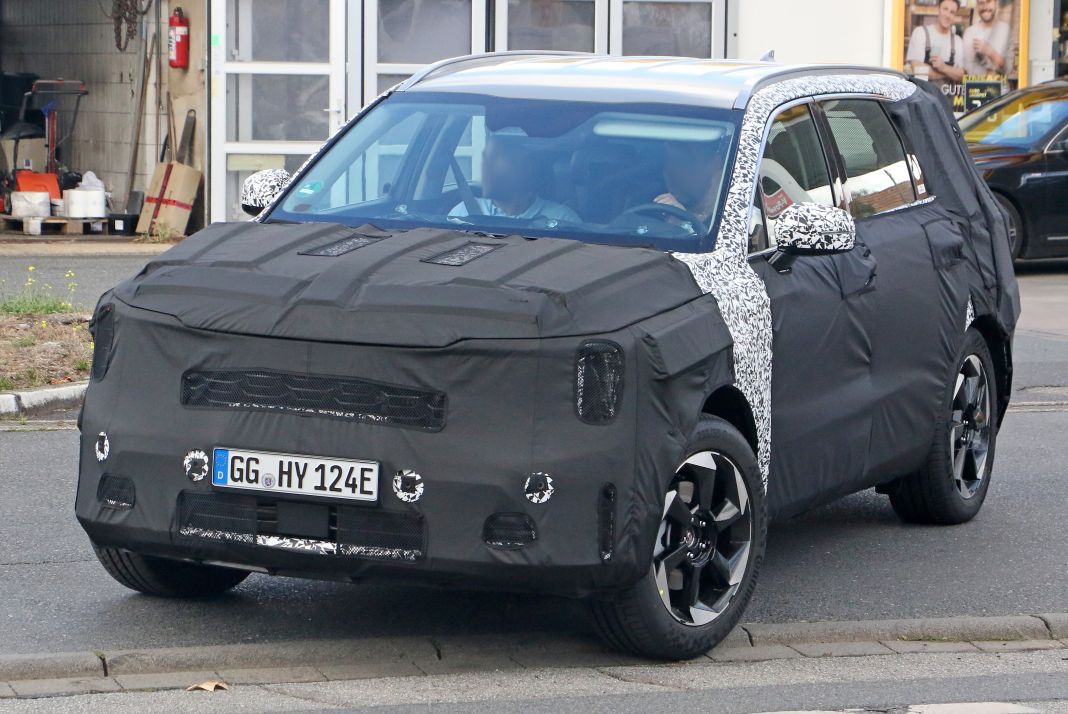 La nueva cara del Kia Sorento 10 Motor16 Kia Sorento facelift 8 Motor16