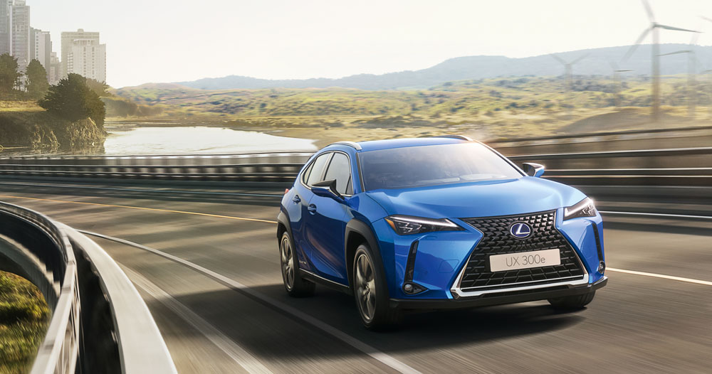 Lexus UX 300e.