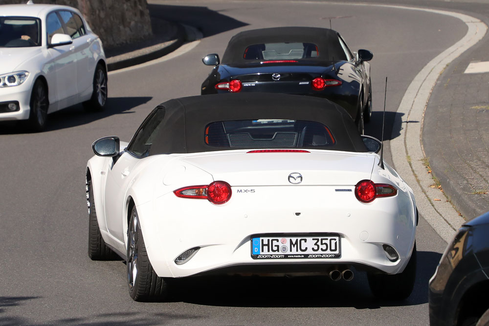 Vuelve el Miata: empiezan las pruebas del futuro Mazda MX-5 15 Motor16 Mazda MX 5 mule 13 Motor16