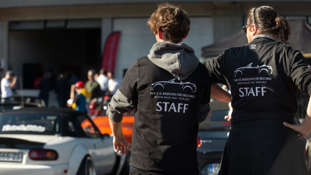 El Mazda MX-5 se apunta un récord Guinness 13 Motor16 Mazda MX 5 Guinness World Record 012 highres Motor16
