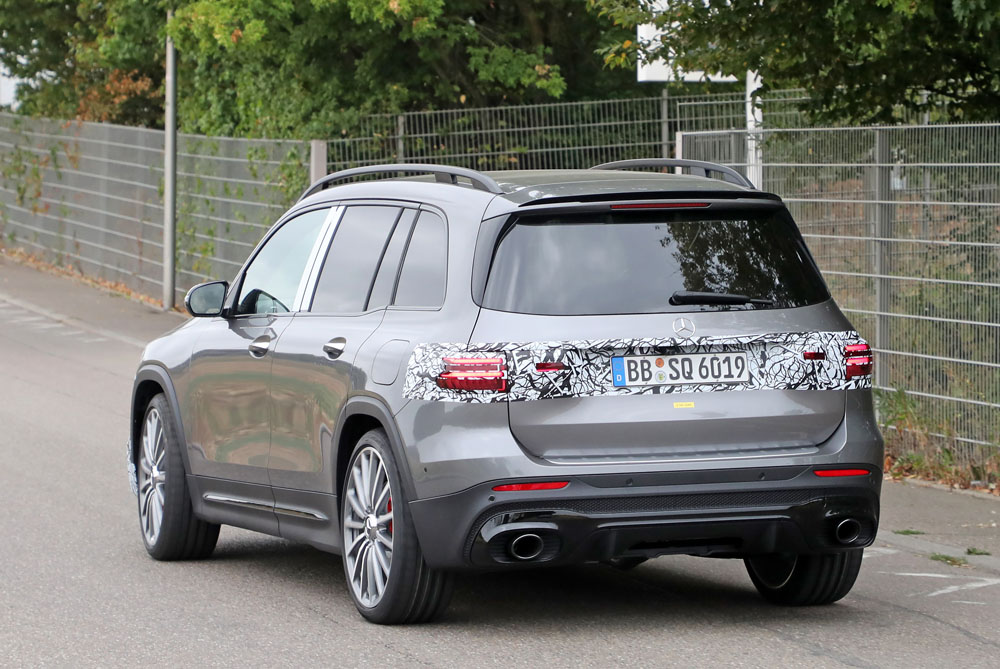 Mercedes-AMG GLB 35: la versión deportiva también se actualiza 18 Motor16 Mercedes AMG GLB35 facelift 15 Motor16
