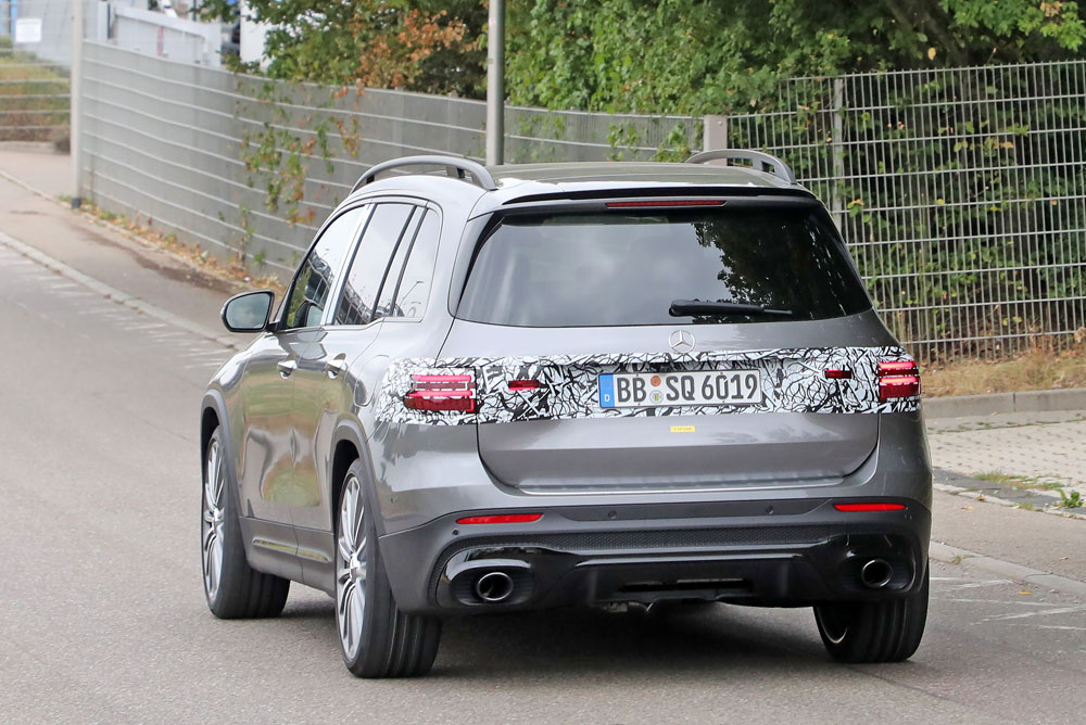 Mercedes-AMG GLB 35: la versión deportiva también se actualiza 19 Motor16 Mercedes AMG GLB35 facelift 16 Motor16