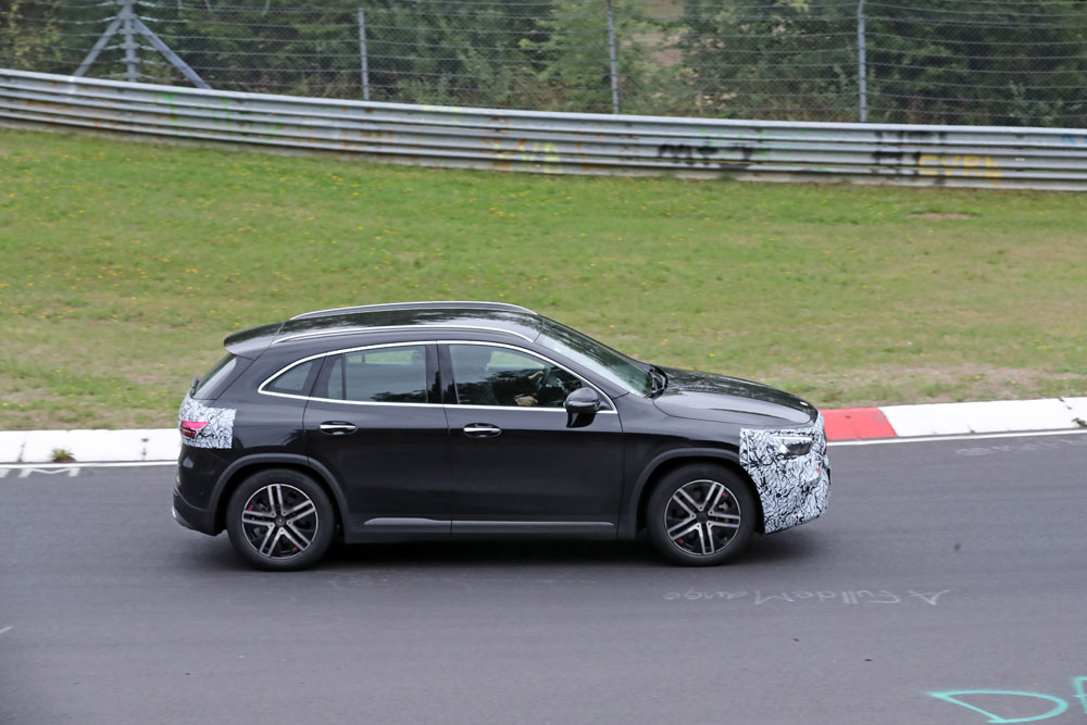 El futuro Mercedes GLA ya está en Nürburgring 2 Motor16 Mercedes GLA