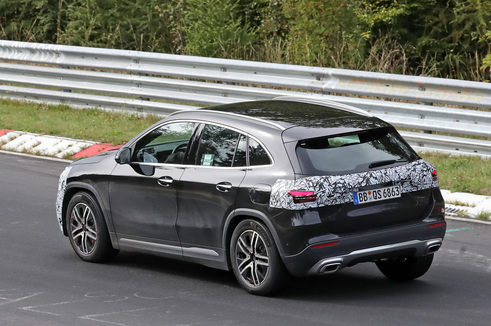El futuro Mercedes GLA ya está en Nürburgring 10 Motor16 Mercedes GLA facelift 8 1 Motor16