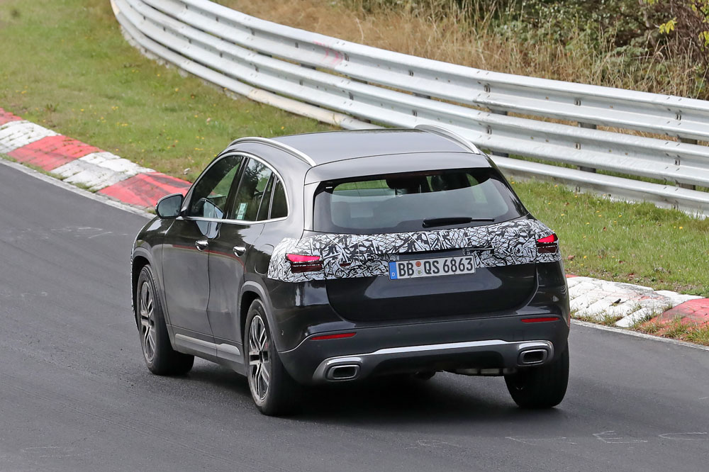 El futuro Mercedes GLA ya está en Nürburgring 11 Motor16 Mercedes GLA facelift 9 1 Motor16