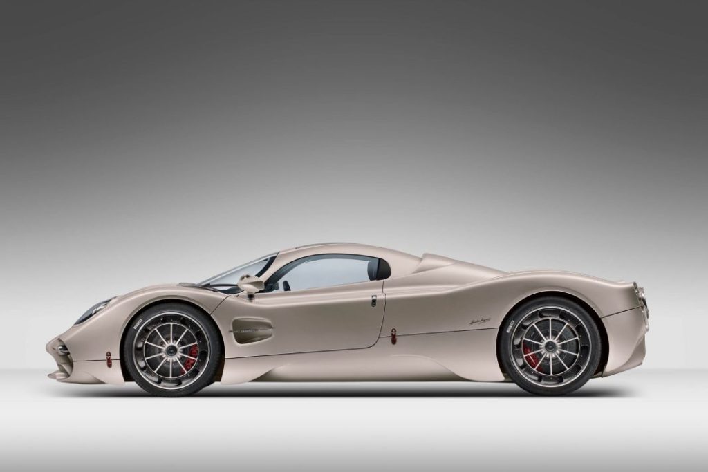 Pirelli firma los zapatos del exclusivo Pagani Utopia 2 Motor16 Motor16Pagani Utopia 1 Motor16