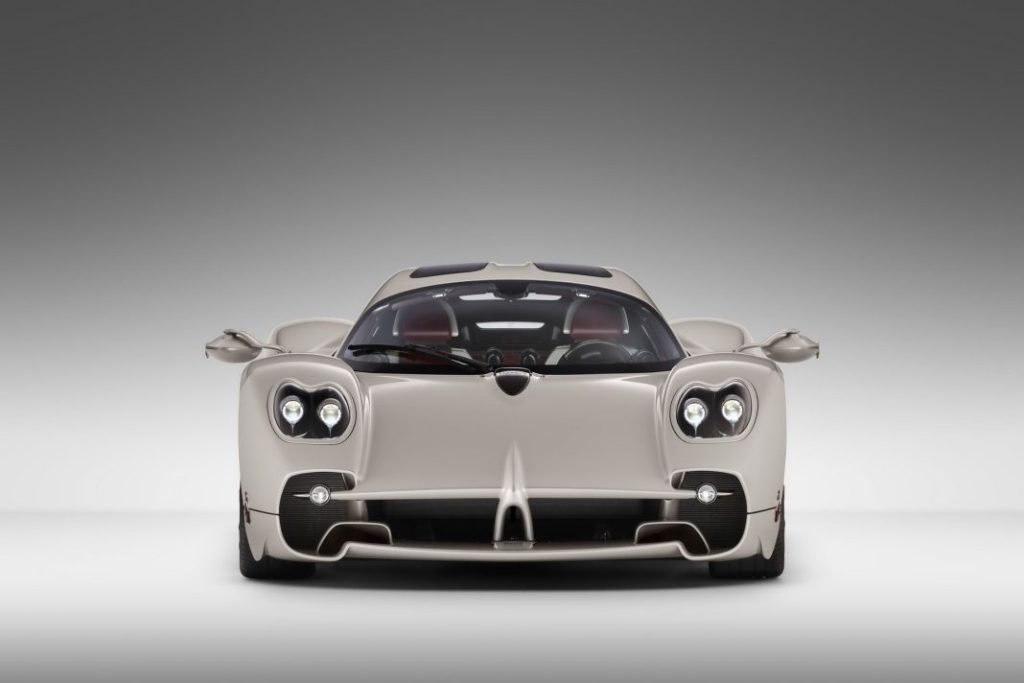 Pirelli firma los zapatos del exclusivo Pagani Utopia 3 Motor16 Motor16Pagani Utopia 21 Motor16