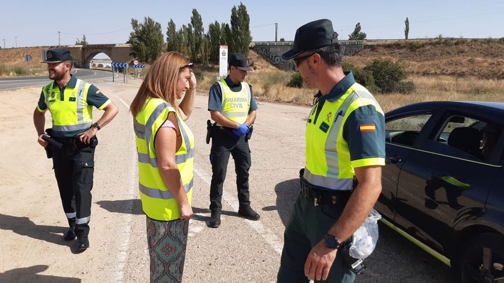 DGT. Guardia Civil de Tráfico. Control.