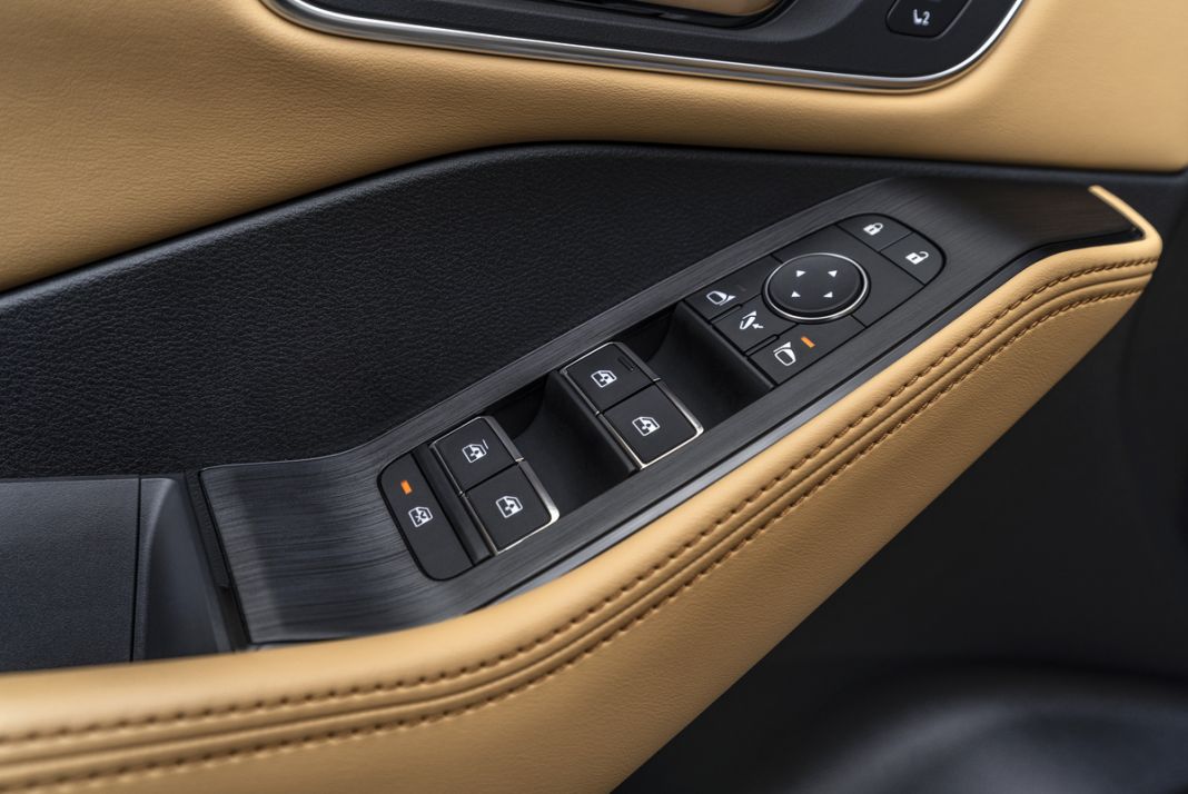 Mas de 40.000 euros cuesta la versión de acceso del nuevo Nissan X-Trail 17 Motor16 NISSAN X TRAIL 15 Motor16