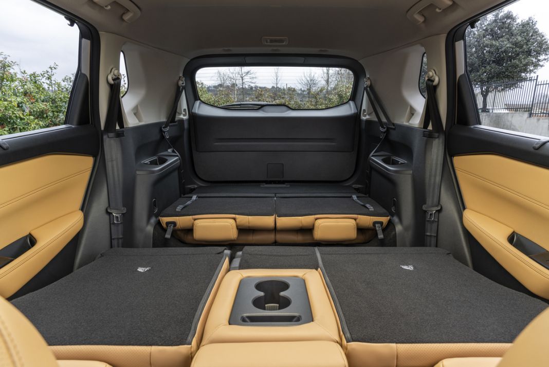 Mas de 40.000 euros cuesta la versión de acceso del nuevo Nissan X-Trail 16 Motor16 NISSAN X TRAIL 16 Motor16