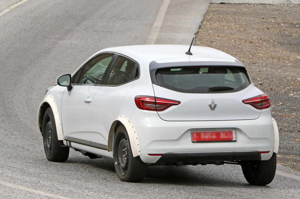 Las primeras 'mulas' del Renault 5 eléctrico ya ruedan 1 Motor16 Renault 5 EV mule 11 Motor16