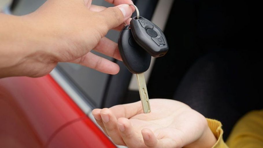 Ventas de coches en 2022; peor incluso que el año del Covid 3 Motor16 Inclinarse por un coche renting