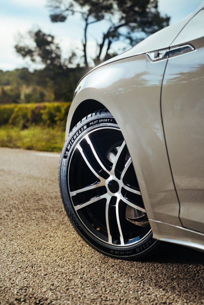 La marca francesa actualiza sus gamas con los MICHELIN Pilot Sport 5 y MICHELIN Primacy 4+, referencia entre los neumáticos de última generación 2 Motor16 mg 0914 1OK Motor16