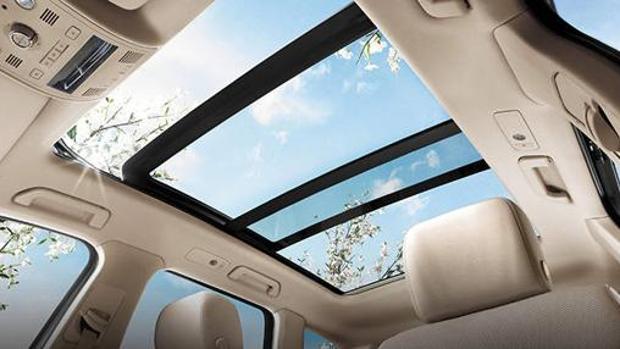 Ahora que vuelve el calor, aprende cómo enfriar tu coche fácilmente 38 Motor16 techo solar coche kQGB Motor16