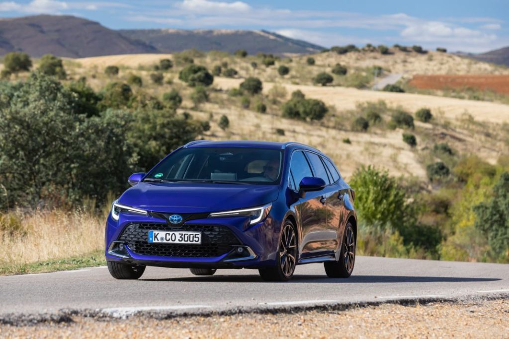 Black Friday: la mejor oferta para comprarte un coche 4 Motor16 toyota corolla 2023 lowres 111 Motor16