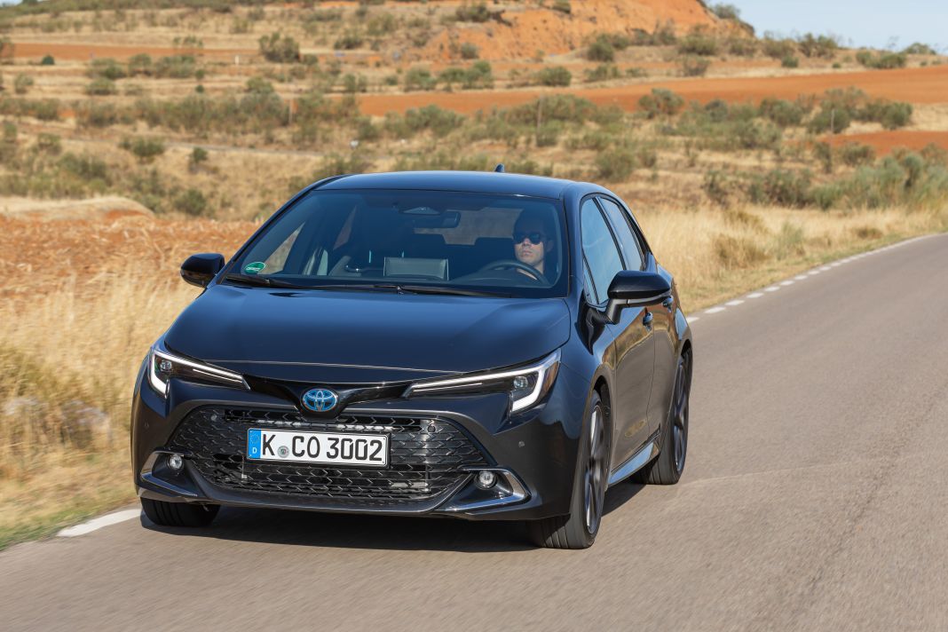 toyota corolla 2023 lowres 130 Motor16